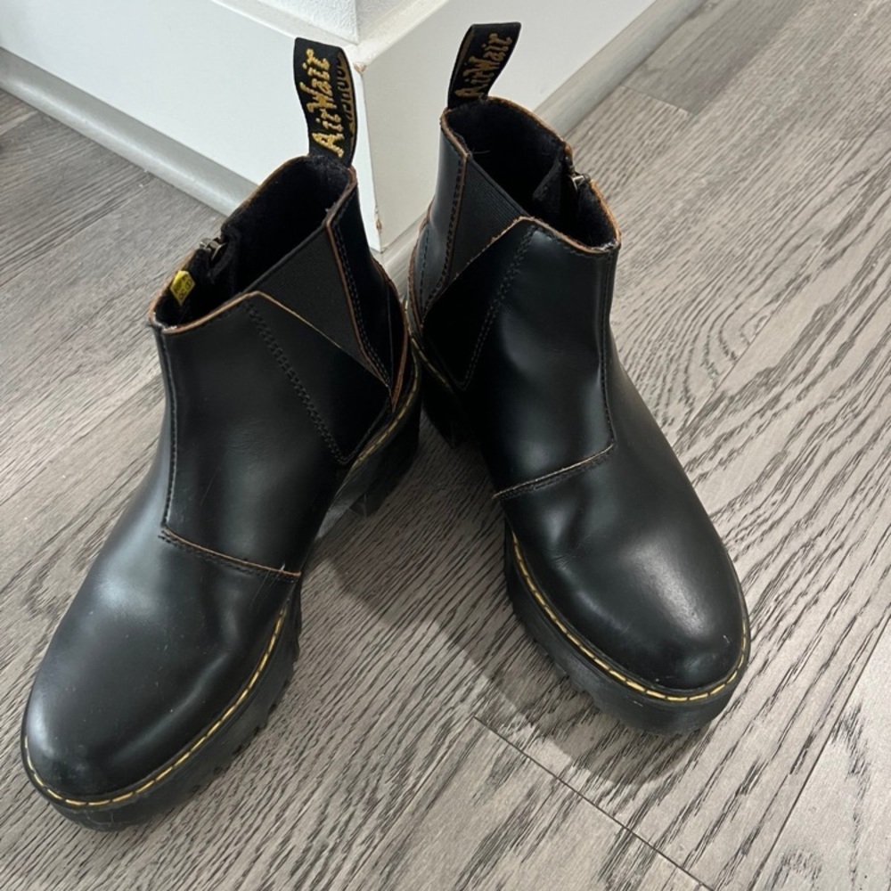 Dr. Martens Rometty II 5US 3UK 36EU Boots Black Smooth Platform Chunky Zip Heel